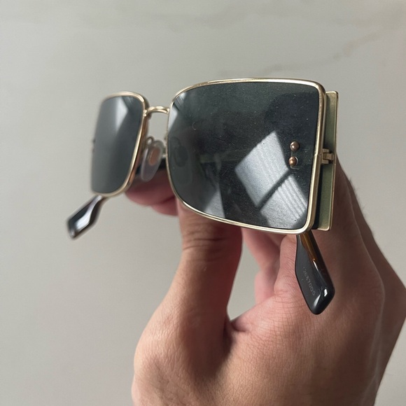 GOLD B BURBERRY SUNGLASSES - Picture 5 of 9